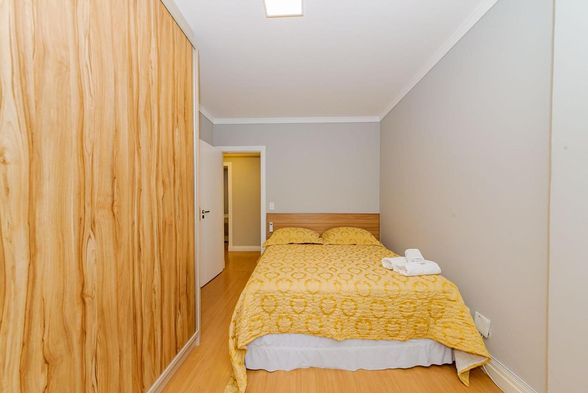 Amplo Apto 2 1quarto Vista Mar 50m Da - Somente Familiares *
