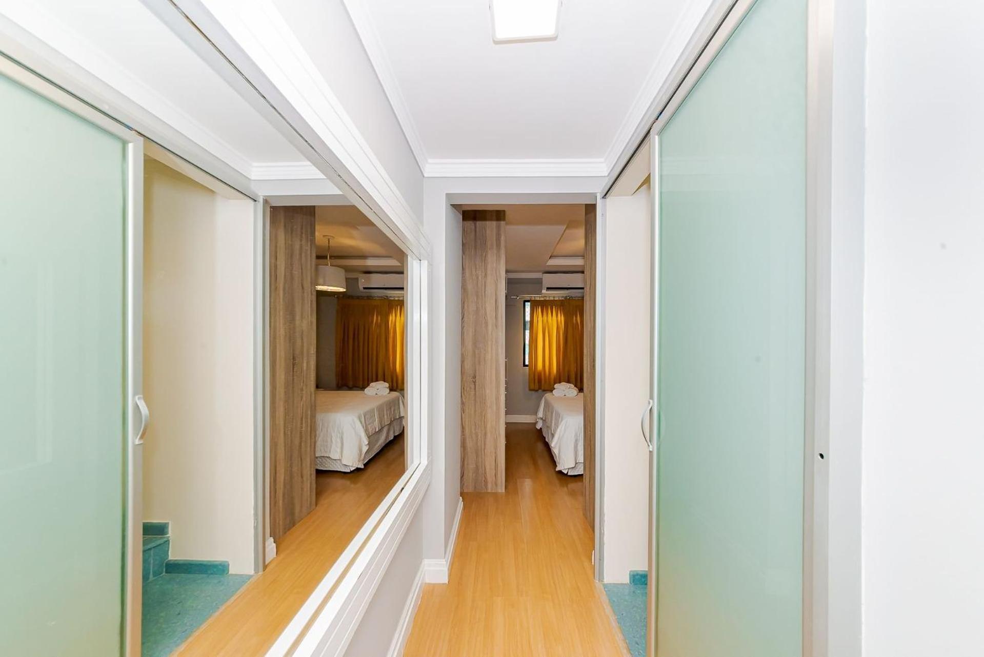 Apartamento Amplo Apto 2 1quarto Vista Mar 50m Da - Somente Familiares